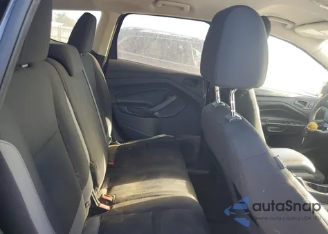 2013 Ford Escape S z USA, uszkodzony, nr VIN 1FMCU0F72DUB02108